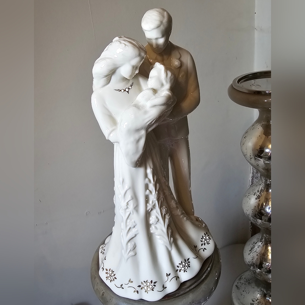 Lenox Vintage china jewels collection christening figurine Sheek - Picture 7 of 7